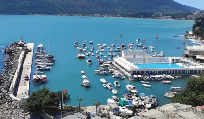 U Herceg Novom oko pet hiljada turista