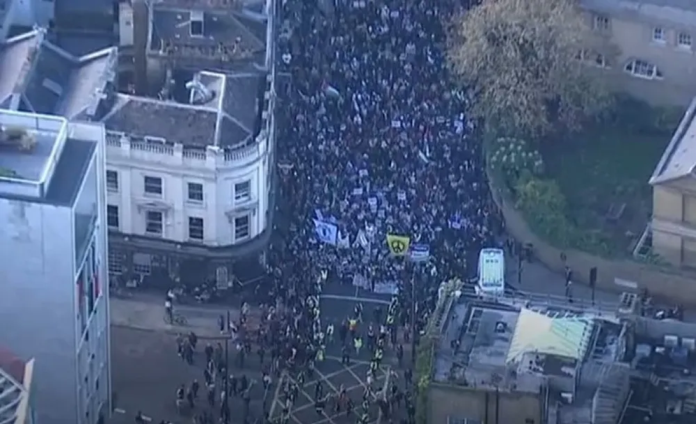 Propalestinski demonstranti na ulicama Londona