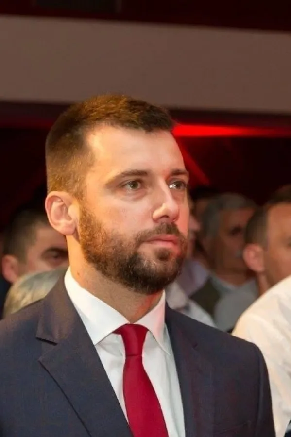 БОЈАН ЗЕКОВИЋ