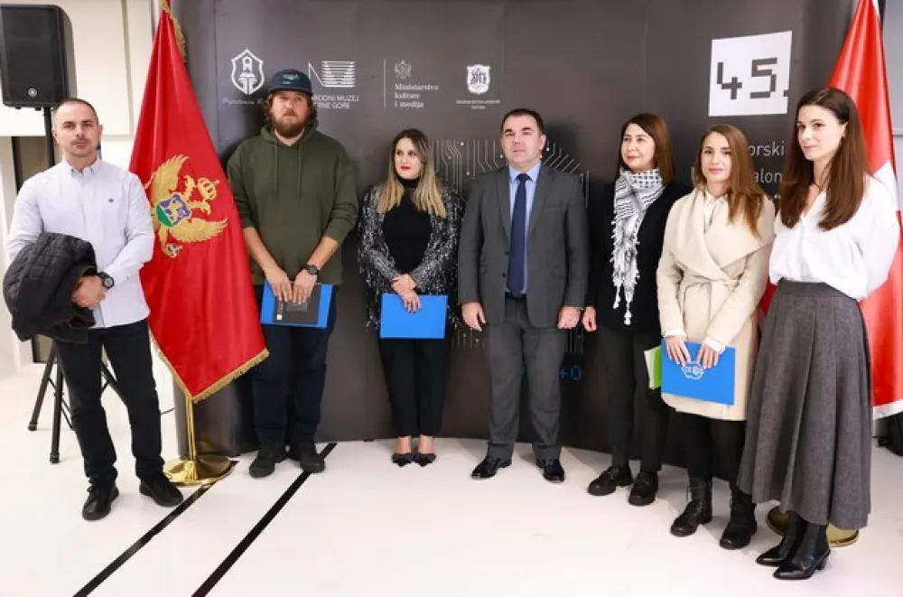 Otvoren 45. Crnogorski likovni salon