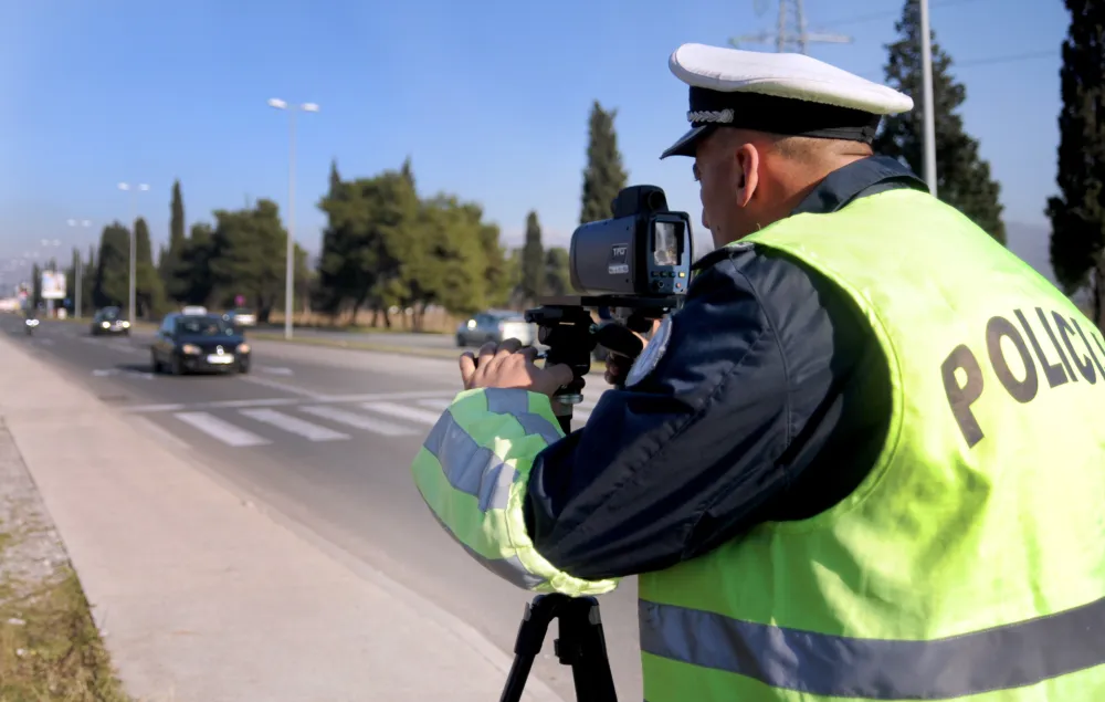 reprtaza sa saobracajnom policijom i prezentacija novih radara