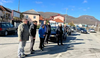 Блокада саобраћаја код аутобуске станице у Беранама