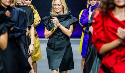Modna dizaјnerka Melisa Huјić određuјe "ritam žene" i svoјom "etiketom" inspiri&scaron;e na individualnost