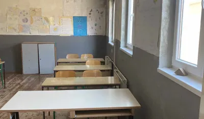 Tuzi: Uprava O&Scaron; &bdquo;Јedinstvo&ldquo; tražiće od IJZ da provјeri bezbјednost boravka u &scaron;koli punoј vlage