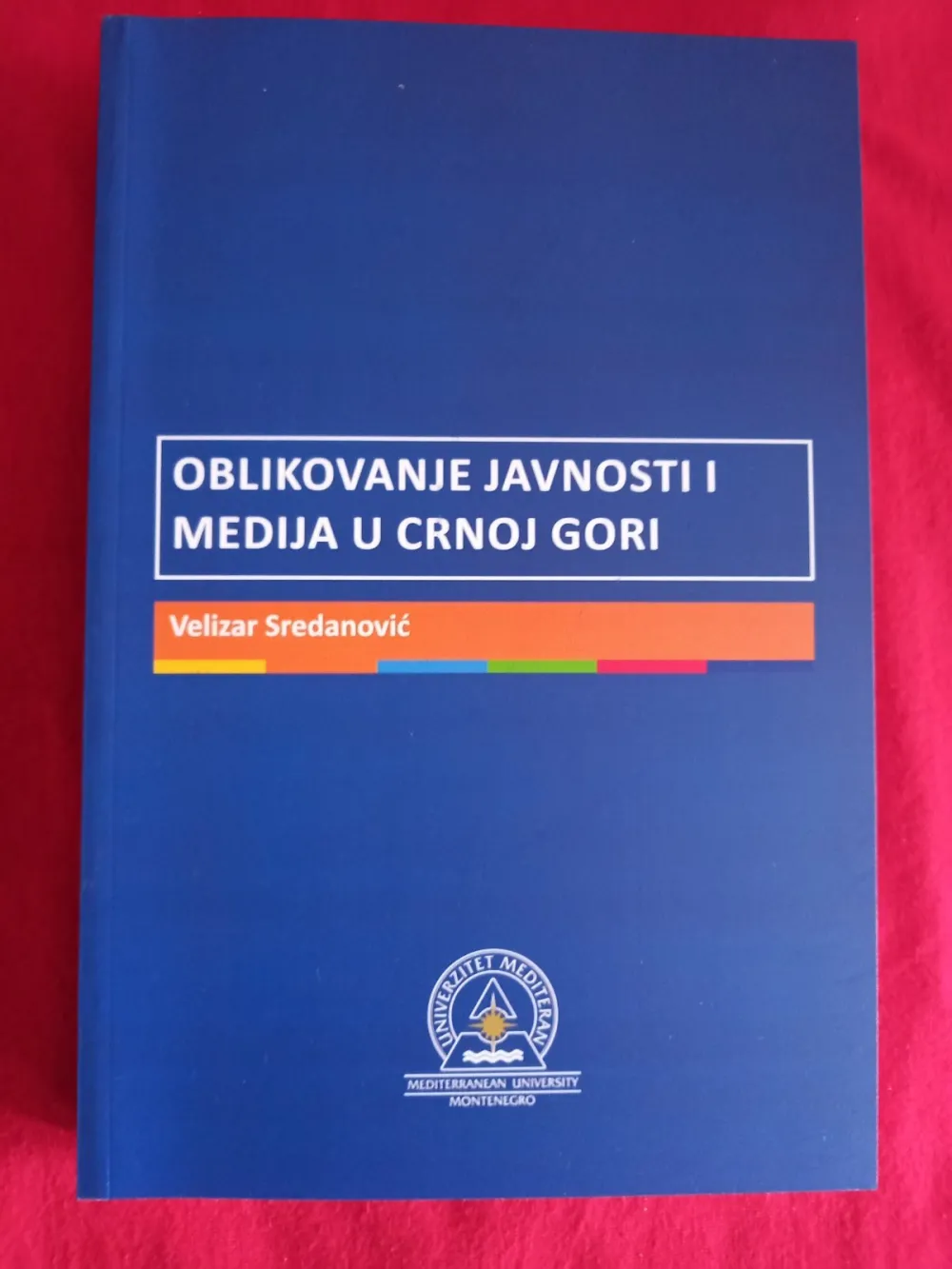 Насловница нове Средановићеве књиге
