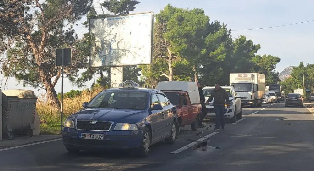 Bar: U Zelenom pojasu saobraćajna nezgoda, nema povrijeđenih