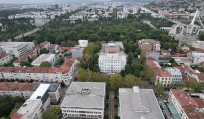 Vlast hvata konce, građani autobuse, a opozicija nadu