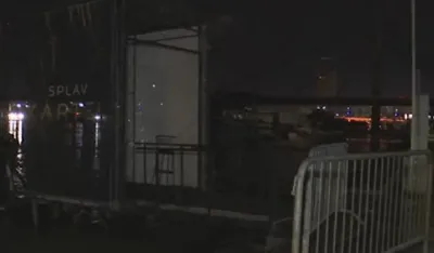 (VIDEO) Beograd: Splav počeo da tone, gosti u panici skakali u vodu
