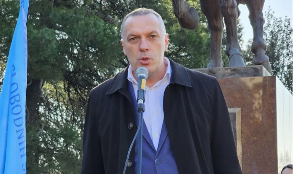 Božović nakon sastanka sa Spajićem: Nećemo odustati od borbe za ono &scaron;to nam pripada