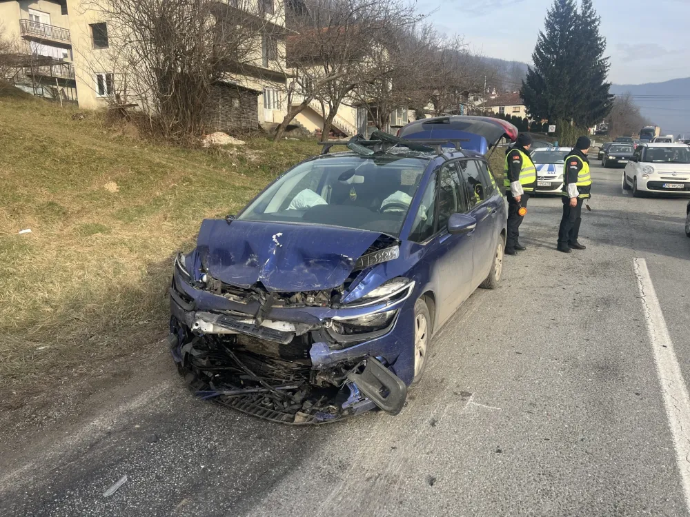 Jedan od vozila koji je učestvovao u lančanom sudaru