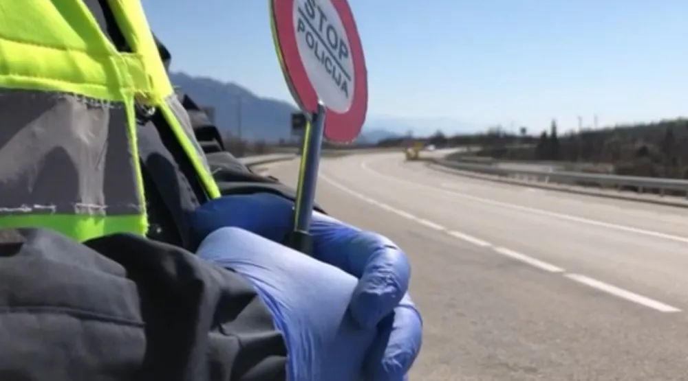 Za 24 sata 11 saobraćajnih nezgoda: Povrijeđene dvije osobe