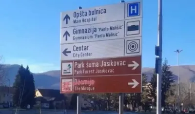 Precrtan putokaz za džamiju 