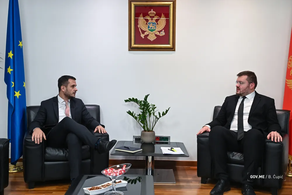 Momo Koprivica sa&nbsp;Predragom Zenovićem