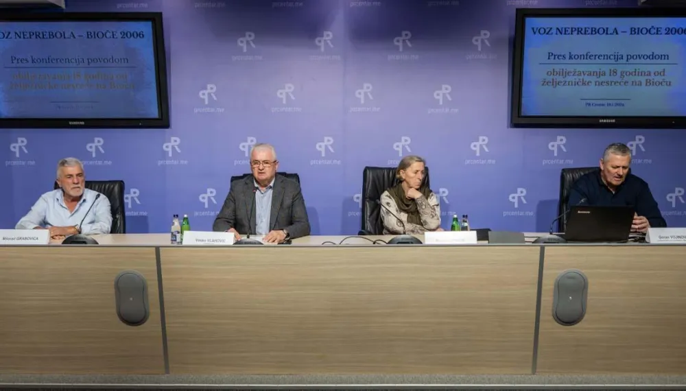 Učesnici pres koncerencije