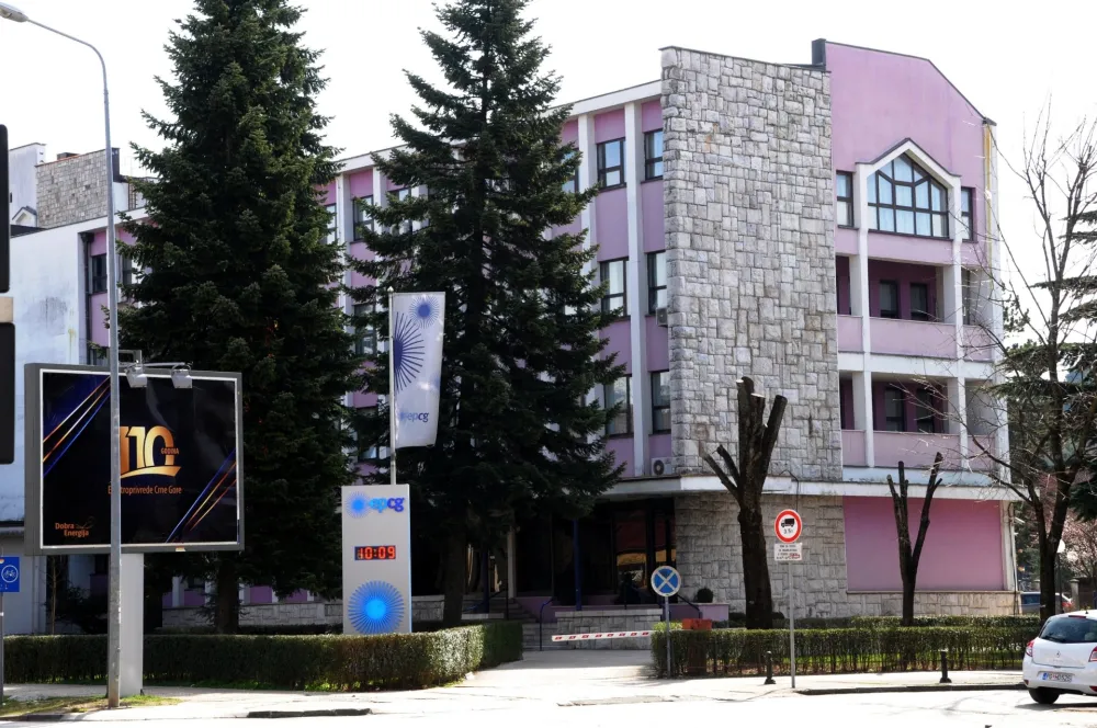Upravna zgrada EPCG u Nik&scaron;iću
