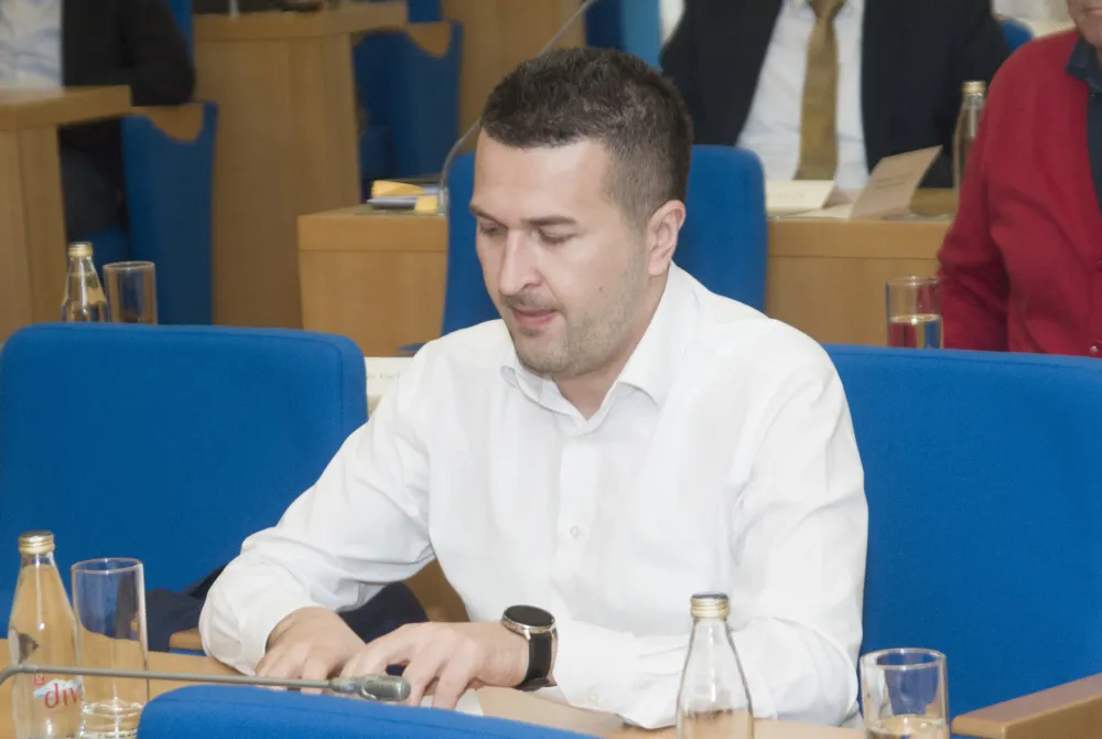 Pejović: Traže da se ulice u Podgorici nazivaju po Dostoјevskom, Tolstoјu, caru Du&scaron;anu...