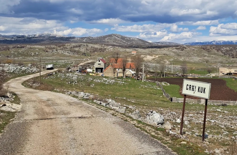 Nova kategorizaciјa puta Velimlje-Crni kuk-Crkvice-Toljevine je &scaron;ansa za 15 nik&scaron;ićkih sela