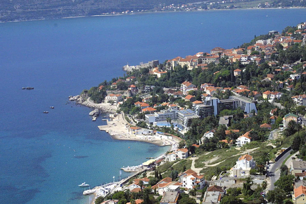 U Herceg Novom 2,25 hiljada turista