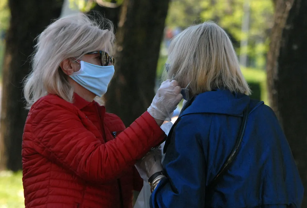 korona ulica maske maska