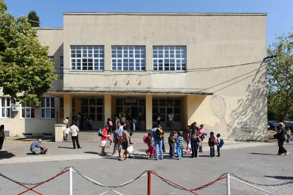 MPNI: Učeniku O&Scaron; &ldquo;Savo Pejanović&rdquo; već izrečena mjera premje&scaron;taja u drugu &scaron;kolu, Komisija danas odlučuje