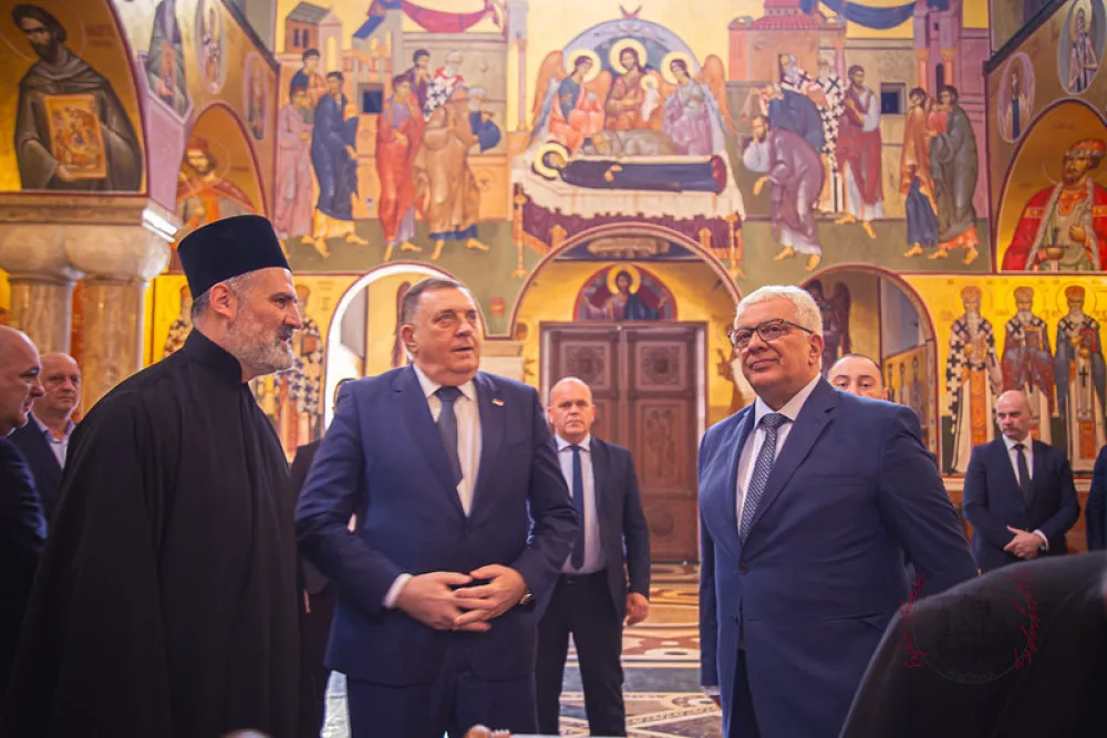 Dodik posјetio Saborni hram u Podgorici