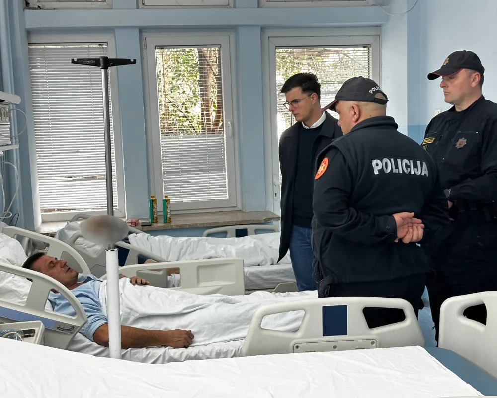 &Scaron;aranović posjetio te&scaron;ko povrijeđenog policajca