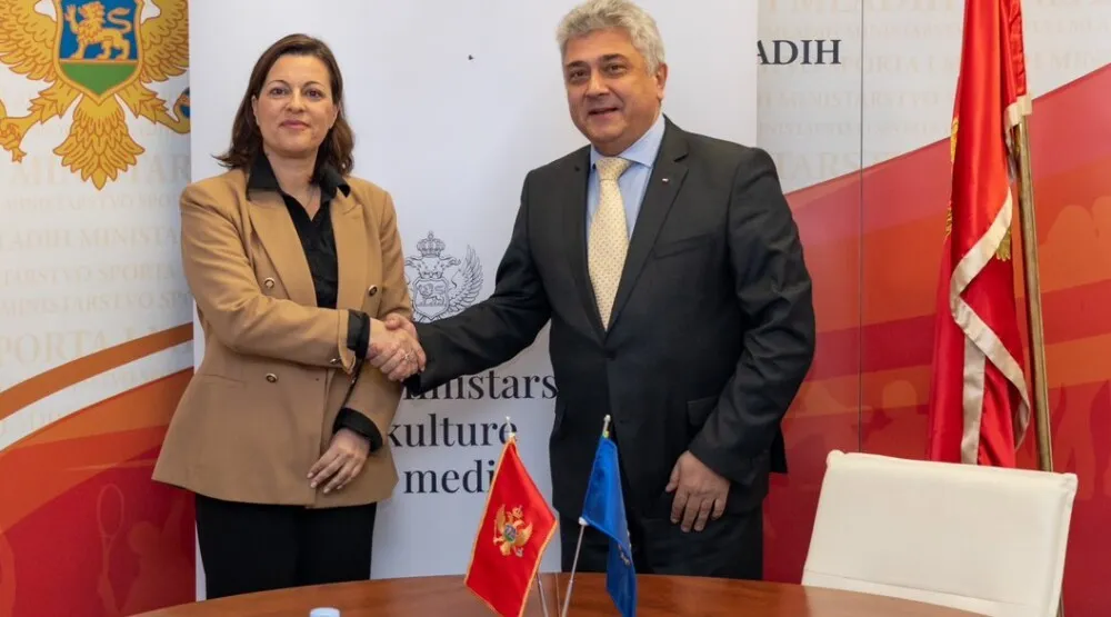 AMBASADOR BUGARSKE I MINISTARKA VUJOVIĆ