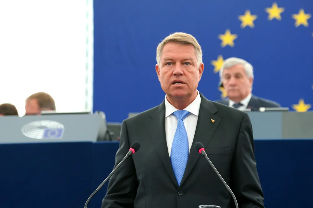 Predsjednik Rumunije želi da naslijedi Stoltenberga na čelu NATO