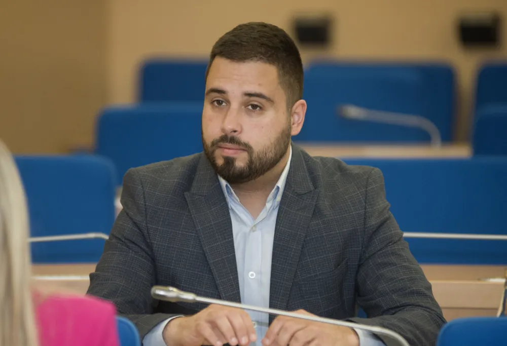 Arsović: Sedam dana uoči sjednice nema skup&scaron;tinskog materijala