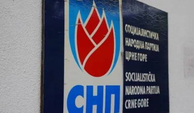 SNP: &Scaron;imun udario na dokazane opozicionare, a promovi&scaron;e farmaceutski lobi