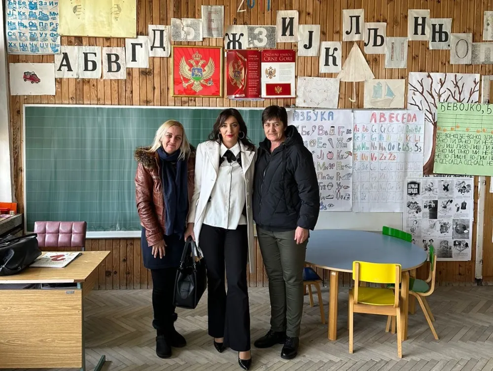 Anđela Jak&scaron;ić Stojanović&nbsp;posjetila &scaron;kole u &Scaron;avniku i na&nbsp;Žabljaku