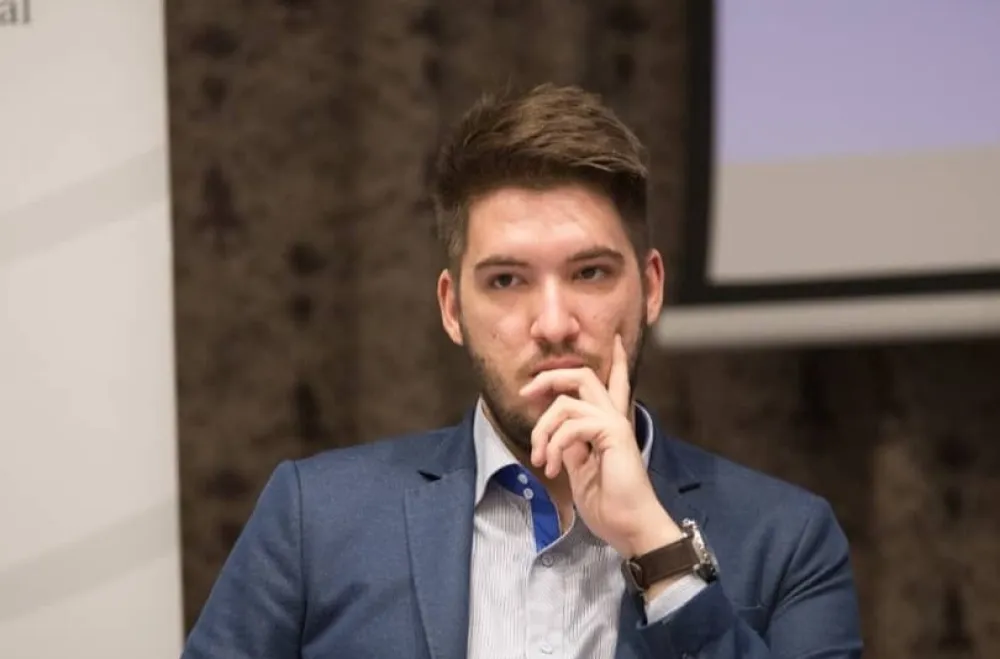 Đaković: Abazović pomagao Institutu "Simo Milo&scaron;ević&rdquo; i Željezari, tužno je &scaron;to Spajićevom PES-u to smeta