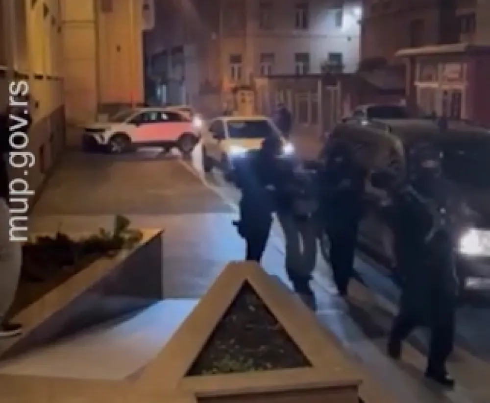(VIDEO) Objavljen&nbsp;snimak hap&scaron;enja mu&scaron;karaca koji su tvrdili da su oteli malu Danku