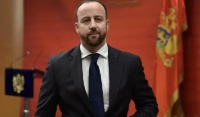 Nikolić: Vlada da stvori uslove da se okončaju već raspisani izbori u &Scaron;avniku