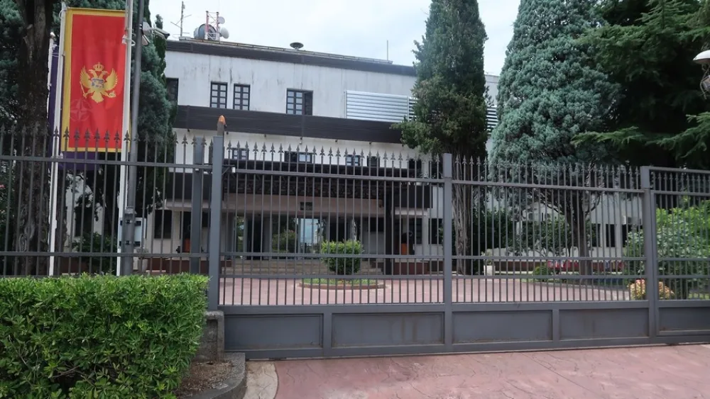Ministarstvo odbrane ima 165 stanova i 33 poslovna prostora