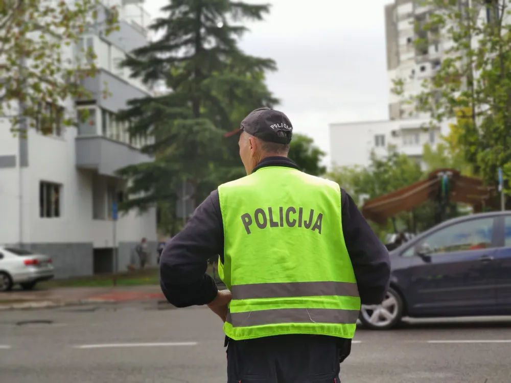 Za 24 sata 12 saobraćajnih nezgoda