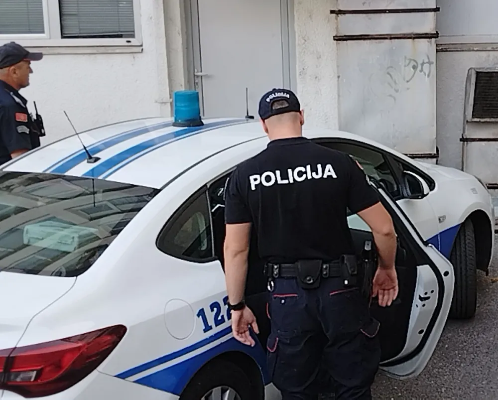 Uhap&scaron;eni osumnjičeni za falsifikovanje, nedozvoljen prelazak granice i krijumčarenja ljudi