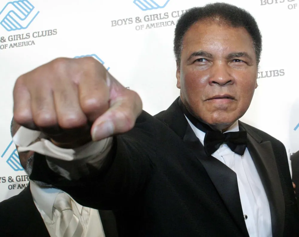 Na aukciji &scaron;orts Muhameda Alija iz legendarne borbe u Manili