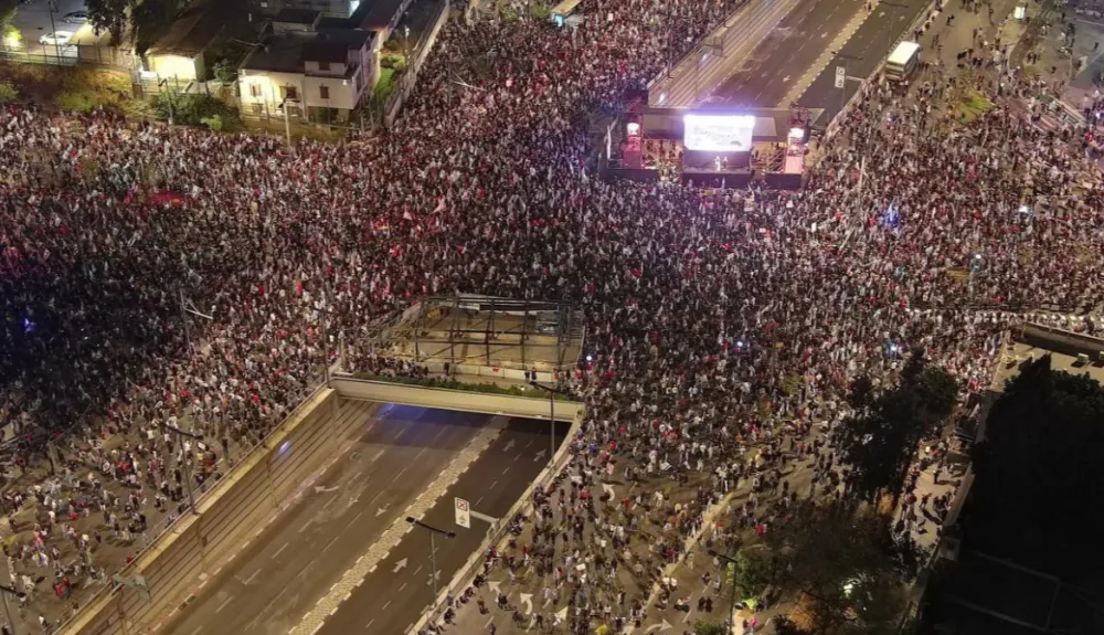 Demonstracije u Izraelu: &bdquo;Vlada je uni&scaron;tila zemlju i rastrgala naciju"