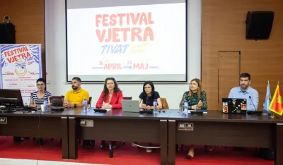 Детаљ с конференције за новинаре