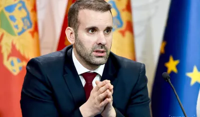 Spajić pčestitao Ramazanski bajram: Dijalog, razumijevanje i pra&scaron;tanje budu na&scaron;a dru&scaron;tvena svakodnevica