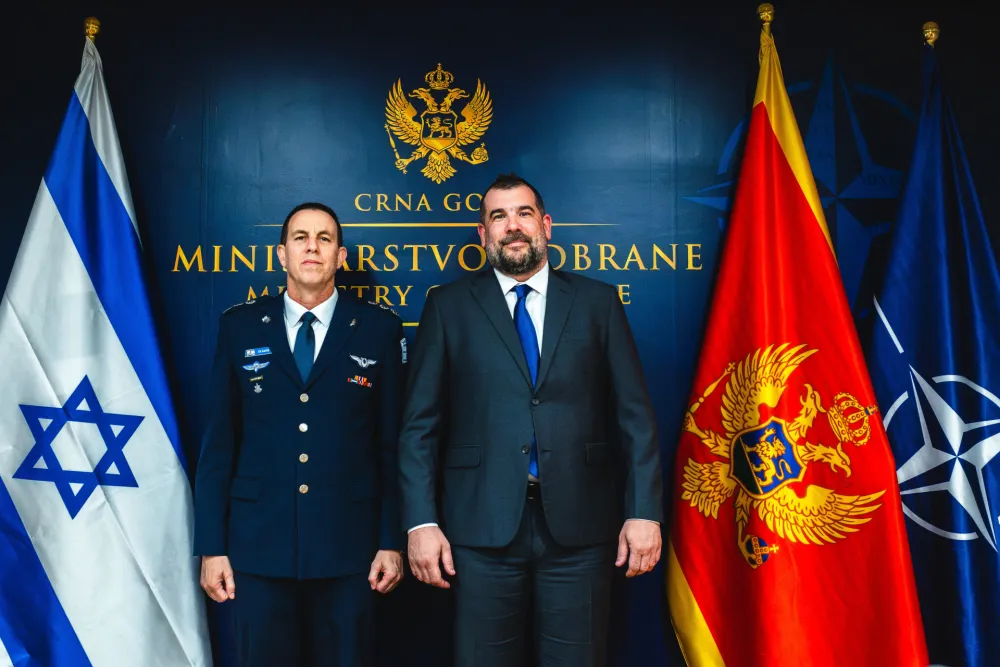 Krapović: Crna Gora doprinosi jačanju mira angažovanjem pripadnika Vojske u međunarodnim misijama