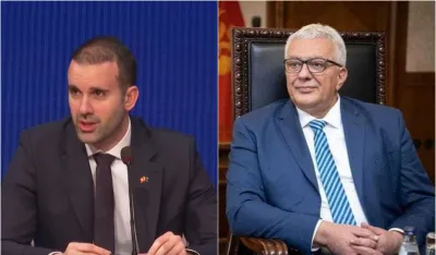 Protokolarni pokloni: Spaјiću darivali i voјni nož, Mandiću uokvirenu sliku Moskve