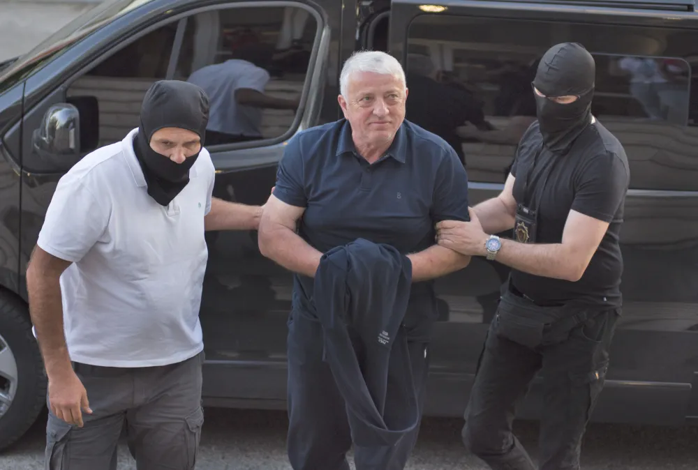 (VIDEO) Lazović negirao navode SDT-a, nije odgovarao na pitanja tužioca
