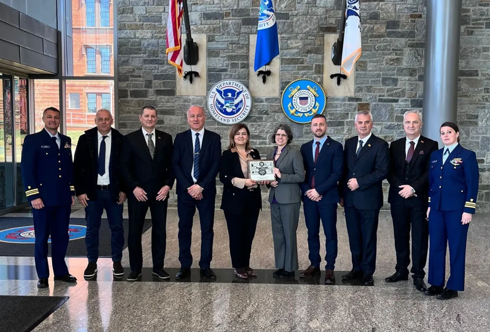 Delegacija Crne Gore u SAD-u: Na poziv Američke obalske straže pohađali razne obuke