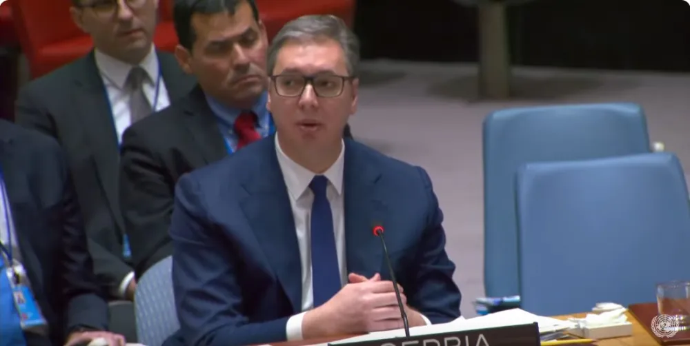 Vučić: U Srebrenici se desio užasan zločin; Dodik: Nije bilo genocida
