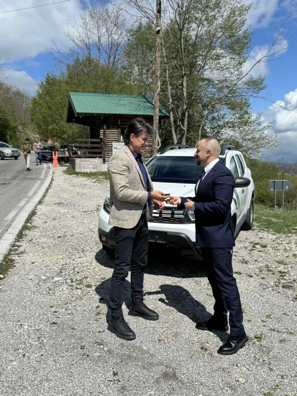 Prijestonica Cetinje donirala je vozilo Nacionalnom parku Lovćen