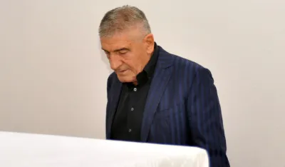Ko je bio Brano Mićunović?