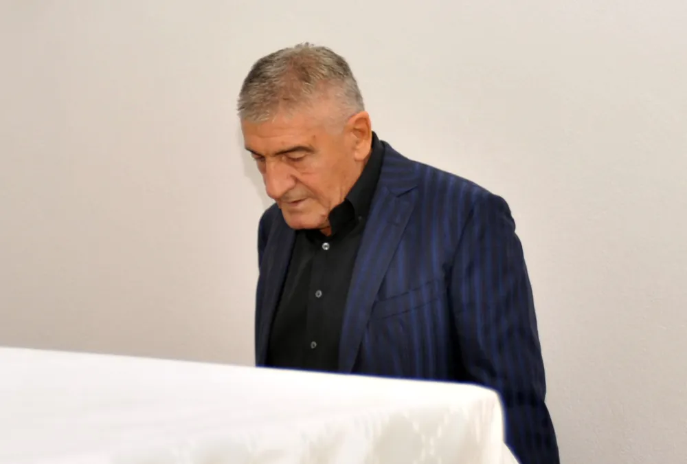 Ko je bio Brano Mićunović?