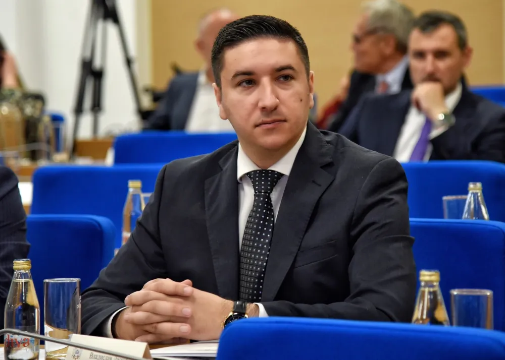 Dajković: Milatović da se izjasni oko Ibrahimovićevog uče&scaron;ća na Samitu bo&scaron;njačkih lidera